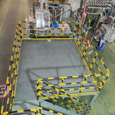 خرید EC SC WP خط بسته بندی کاملا خودکار آفت کش برای بسته بندی کیسه online manufacture